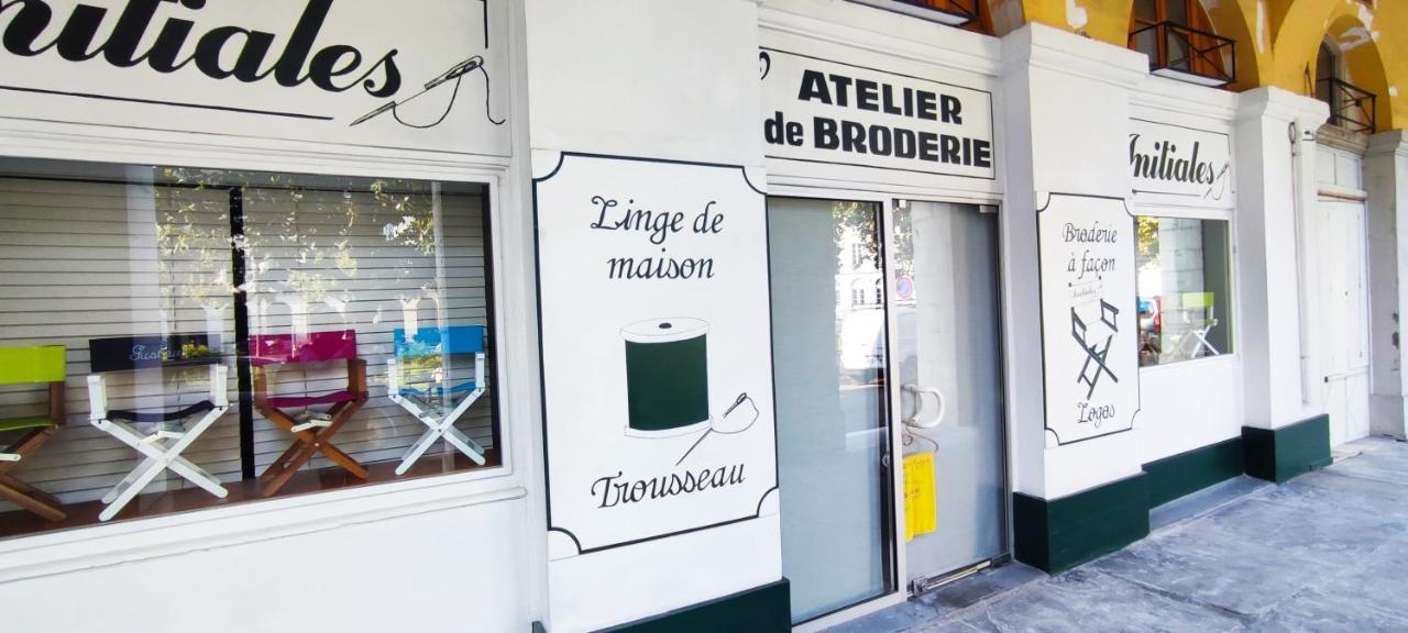 Le Gramont Apartment Pau Bagian luar foto
